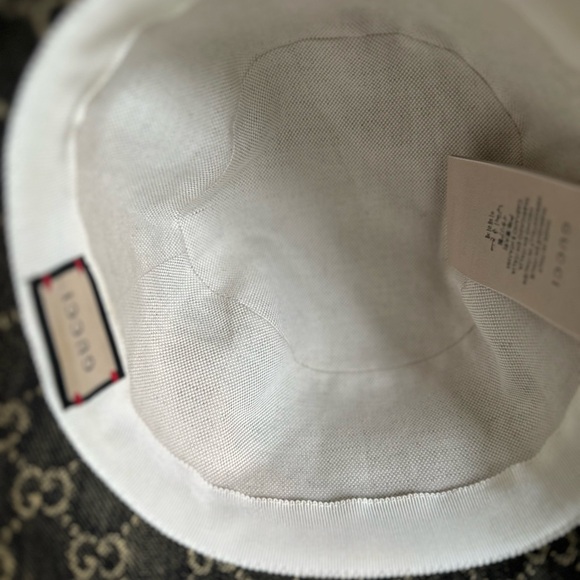 Authentic GUCCI bucket hat - Picture 4 of 4